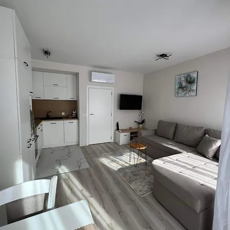 Harmony Apartment- 4 People- New Modern Flat-By The Sea Varna Exterior photo